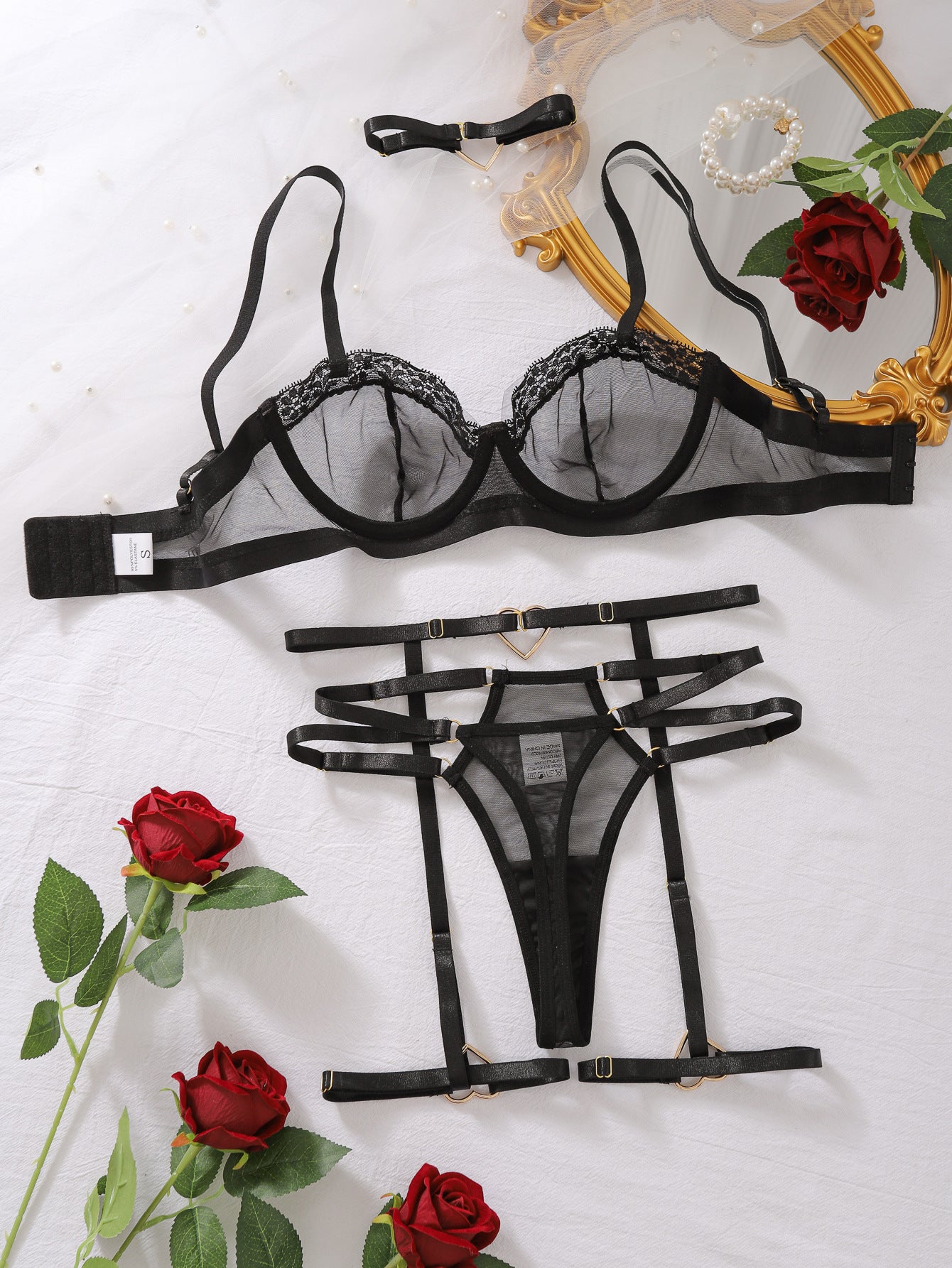 Summer Lightweight Sexy Lingerie Set Sheer Mesh Love Metal Buckle Sexy Four Piece Set for Women